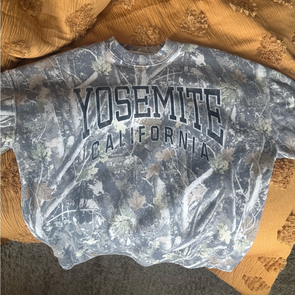Abercrombie Camo Yosemite Mockneck Pullover size L